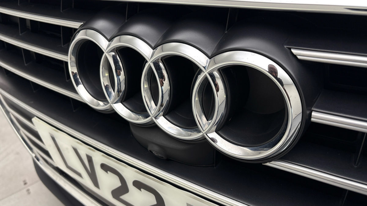 Audi A6 Avant Image 24