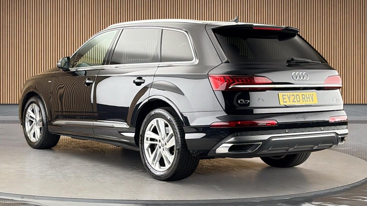 Audi Q7 Image 2