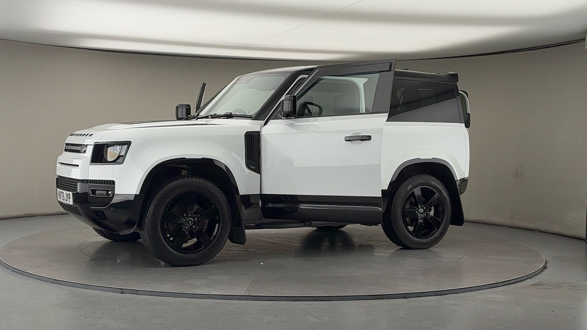 More views of Land Rover Defender 90