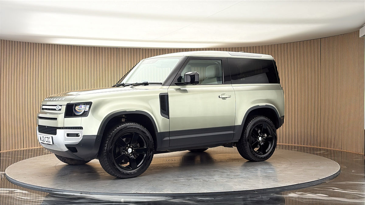 More views of Land Rover Defender 90