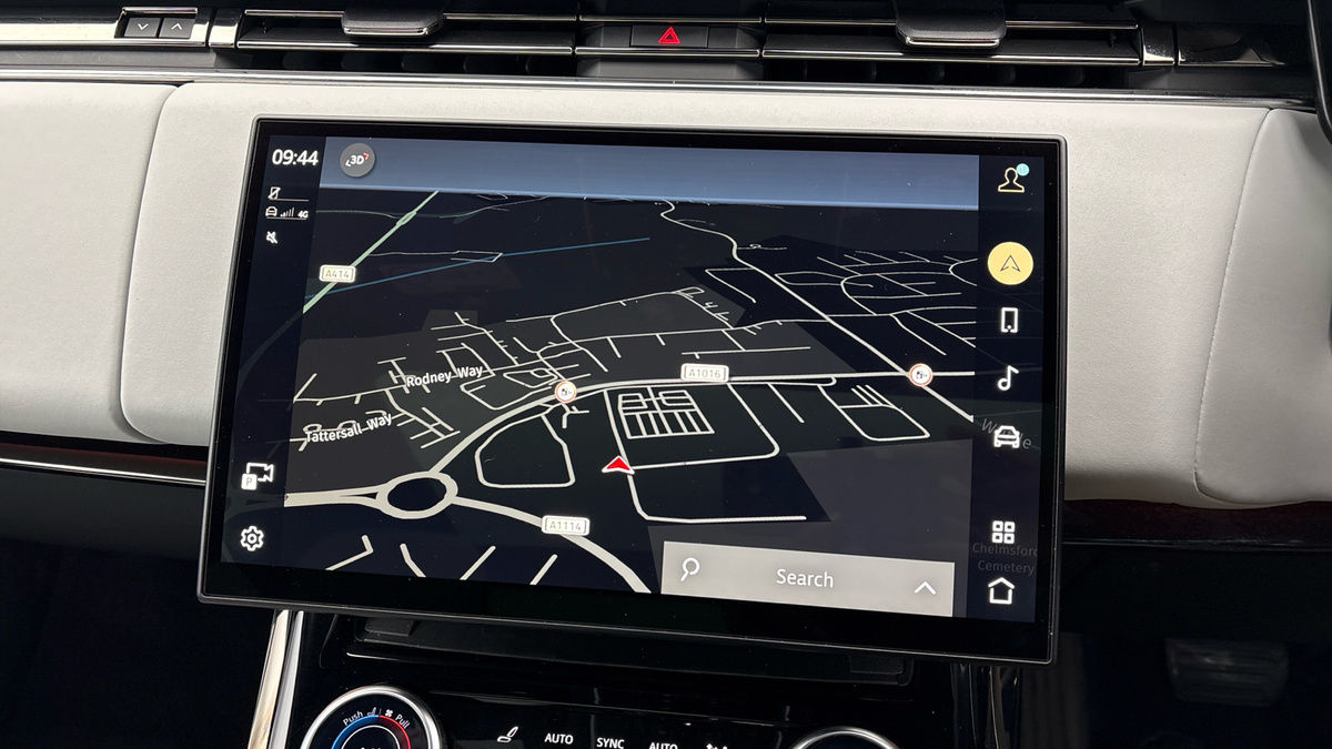 Land Rover Range Rover Sport Image 17