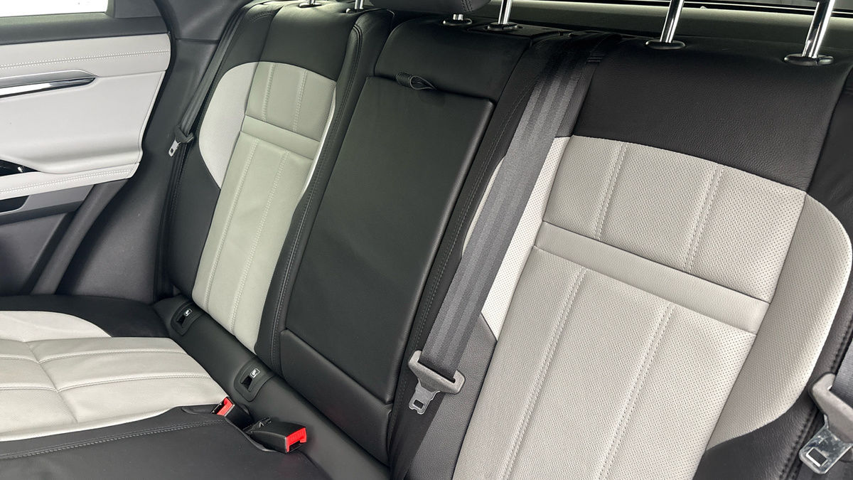 Land Rover Range Rover Evoque Image 8