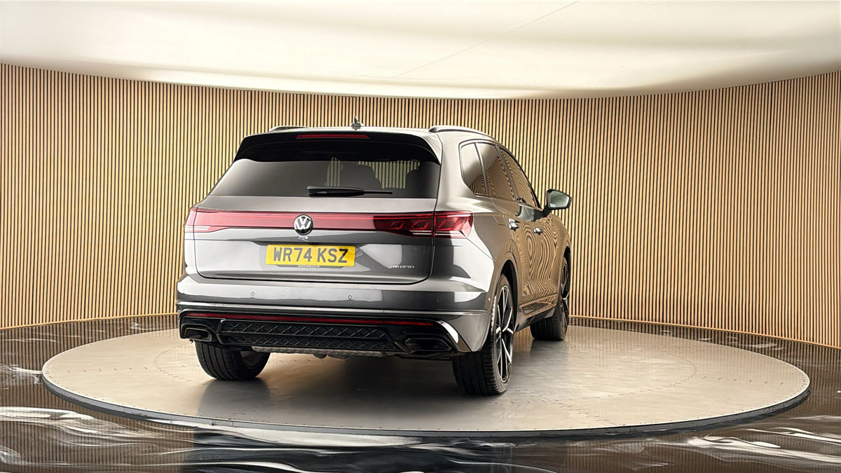 More views of Volkswagen Touareg