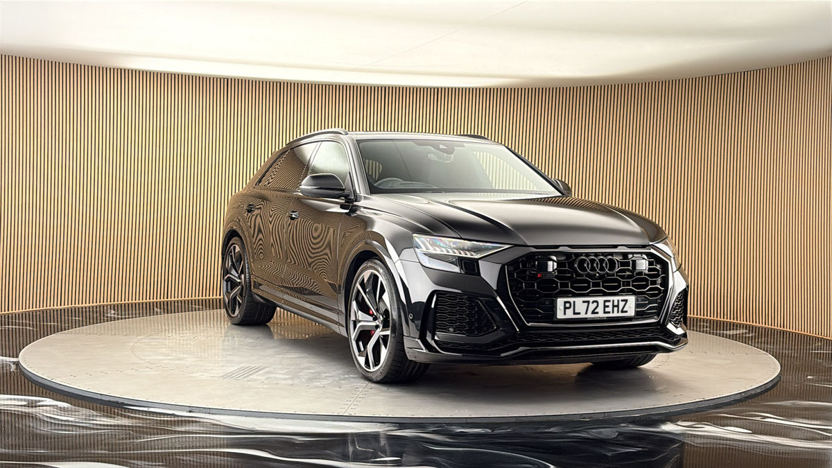 More views of Audi RSQ8