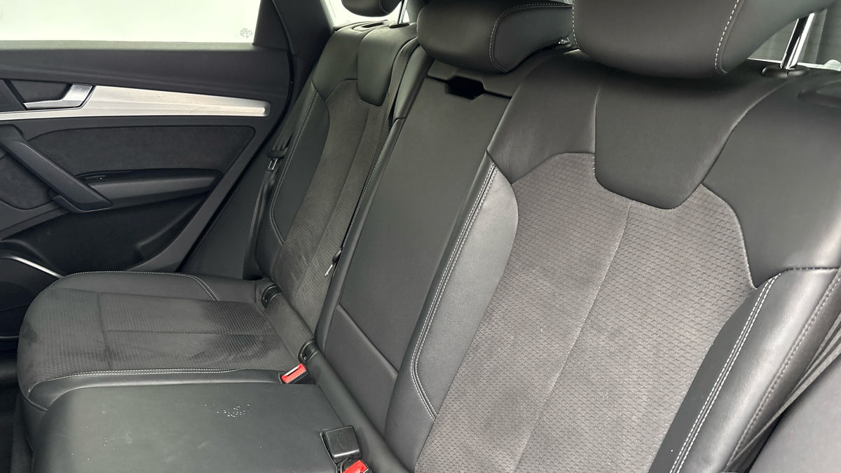 Audi Q5 Image 8