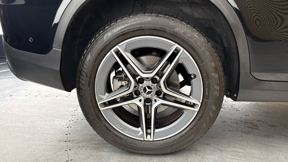 Mercedes-Benz GLC Image 10