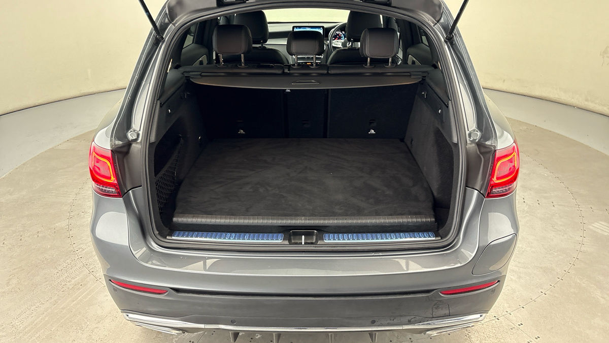 Mercedes-Benz GLC Image 11