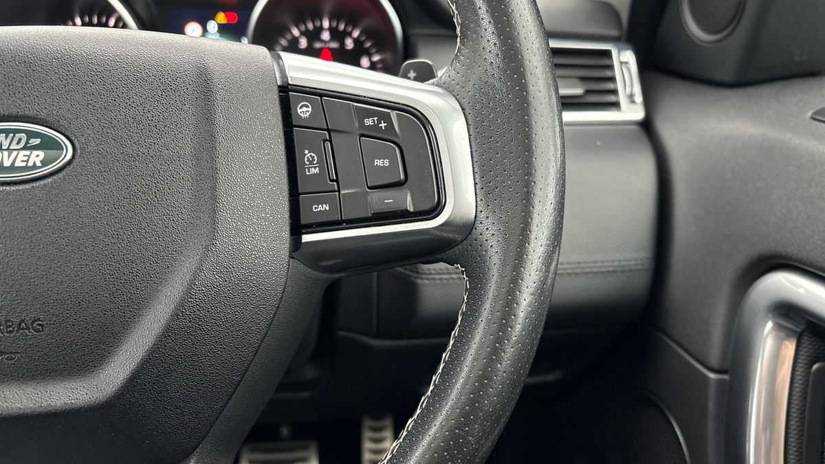 Land Rover Discovery Sport Image 14