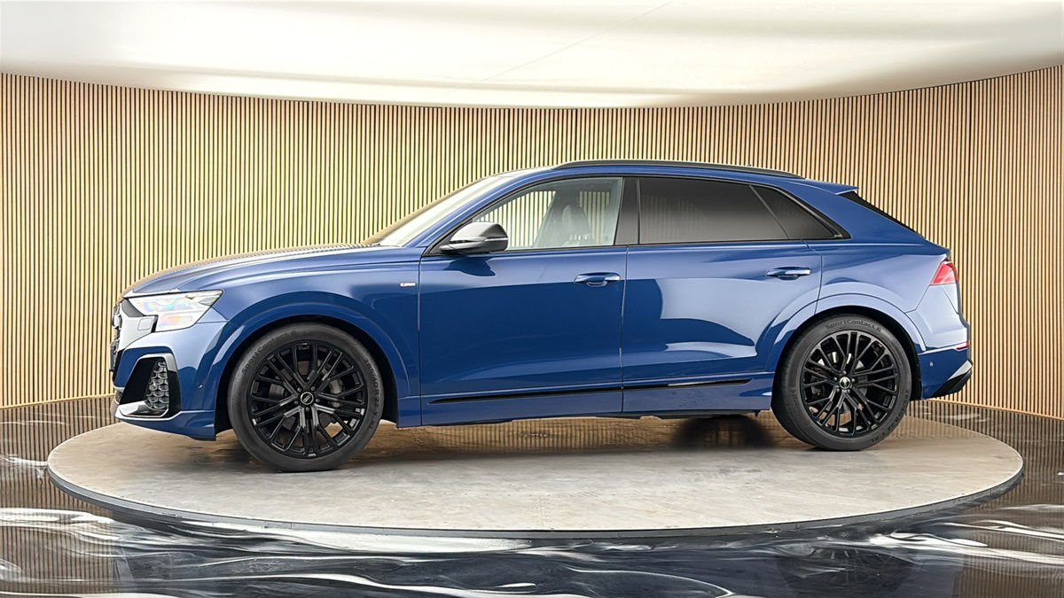 More views of Audi Q8