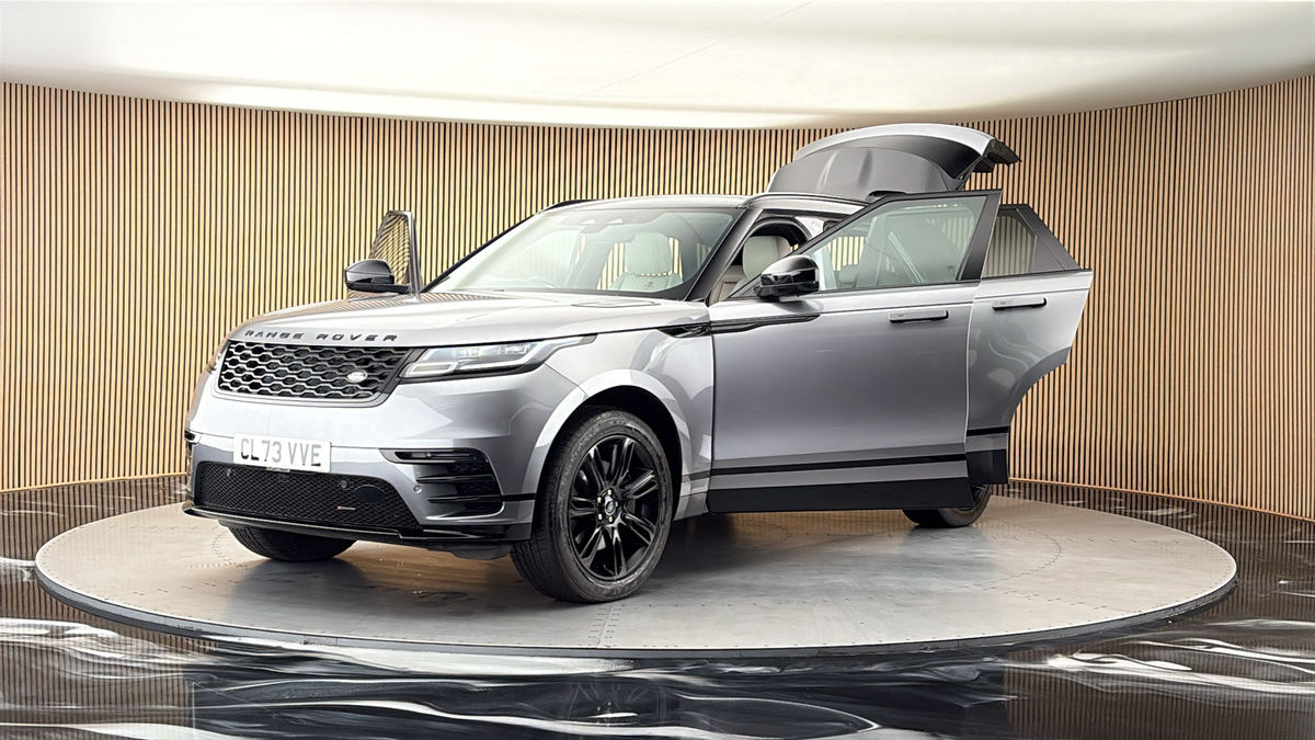 More views of Land Rover Range Rover Velar