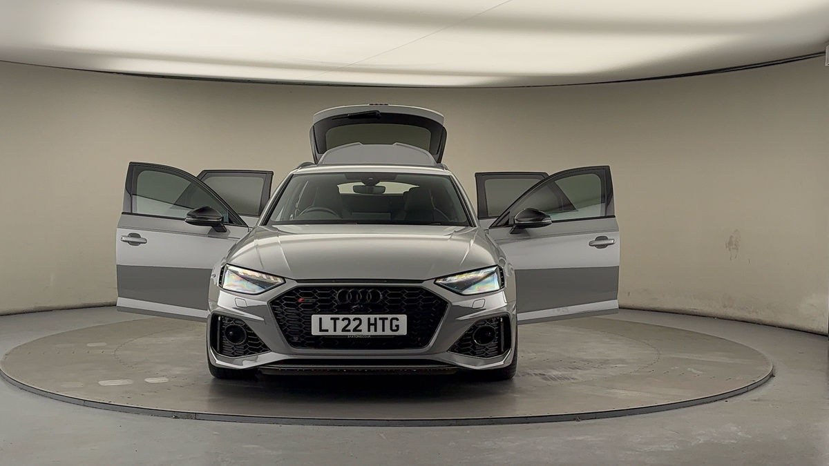 More views of Audi RS4 Avant