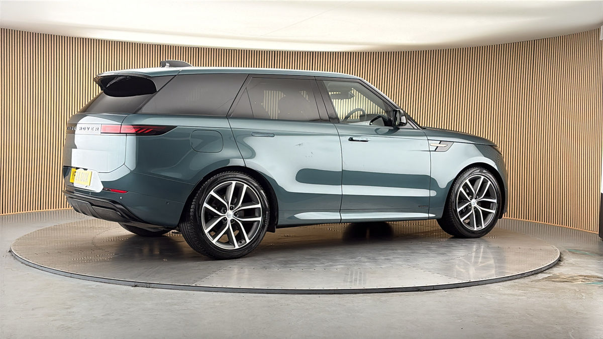 More views of Land Rover Range Rover Sport