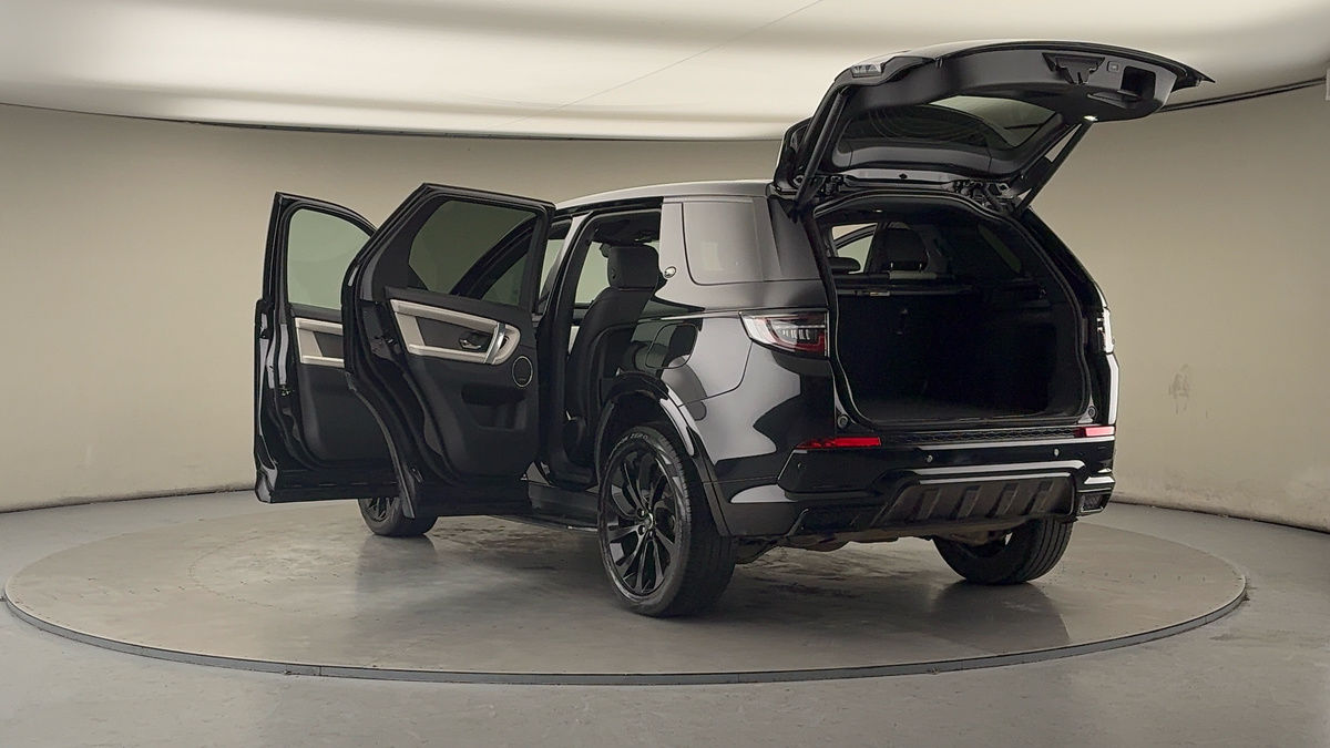 Land Rover Discovery Sport Image 23