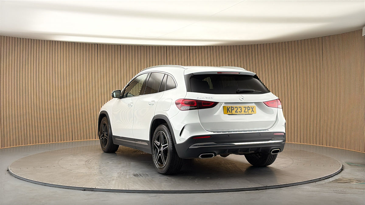 More views of Mercedes-Benz GLA