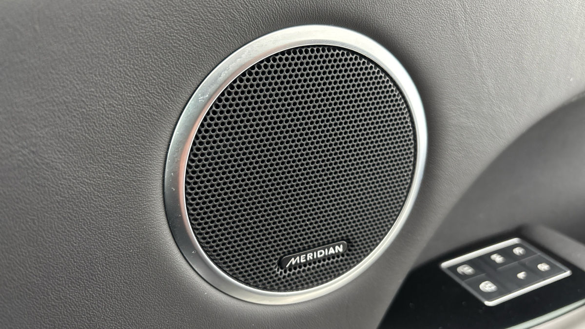 Land Rover Range Rover Sport Image 25