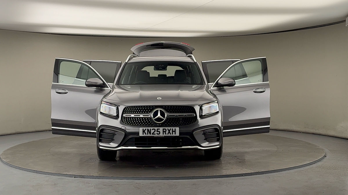 More views of Mercedes-Benz GLB