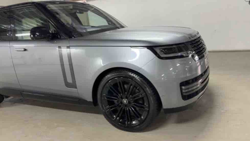 More views of Land Rover Range Rover