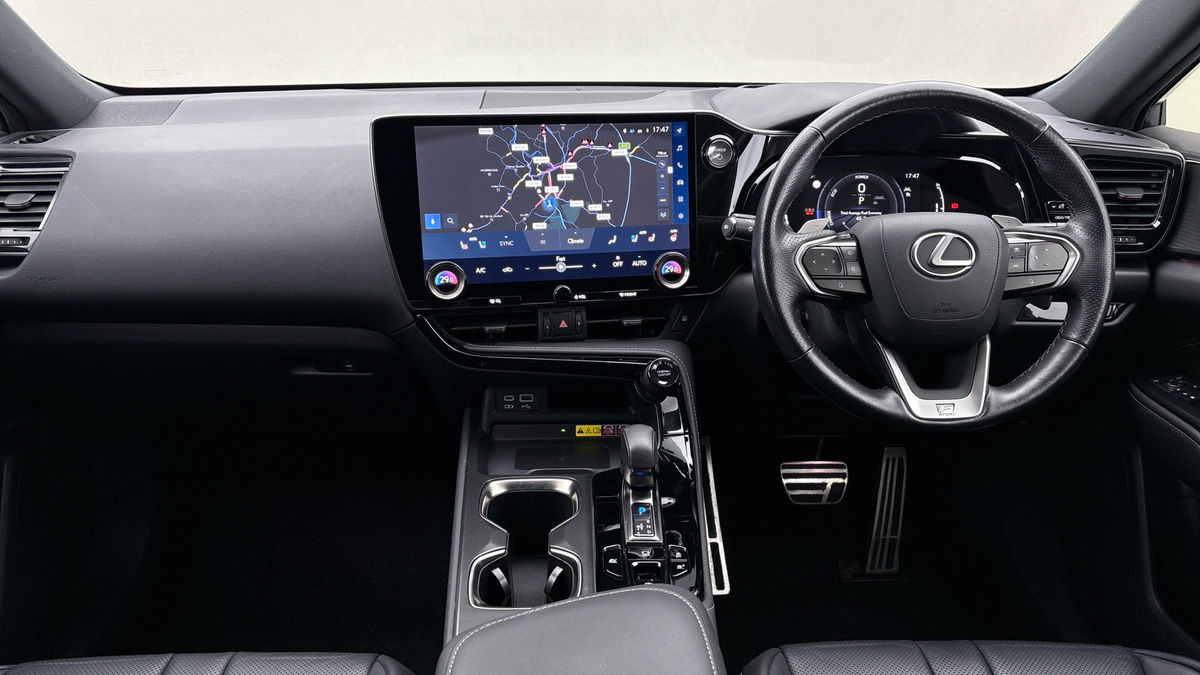 Lexus NX Image 12