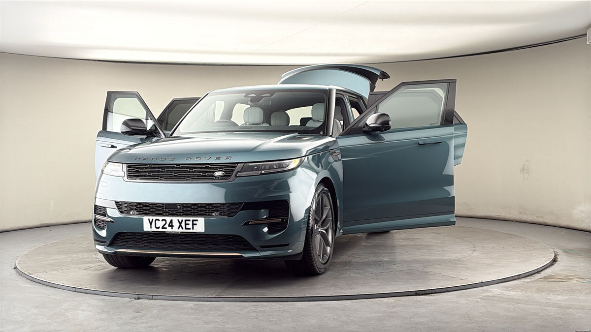 More views of Land Rover Range Rover Sport