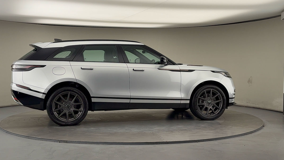 More views of Land Rover Range Rover Velar