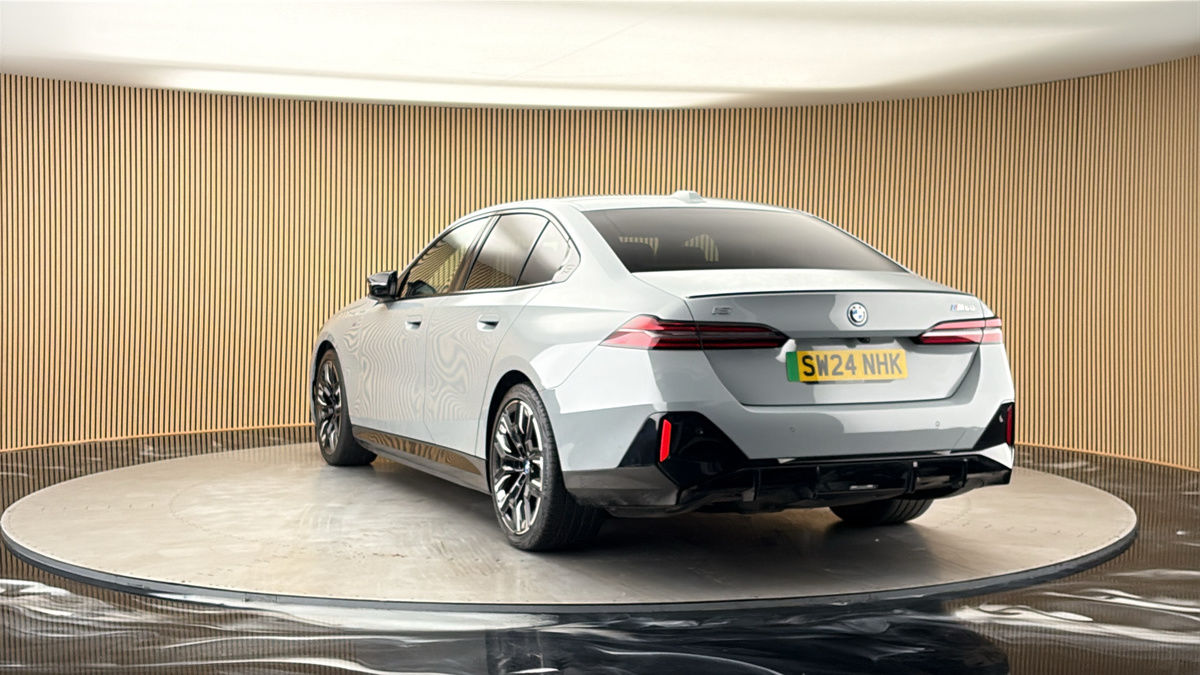 More views of BMW i5