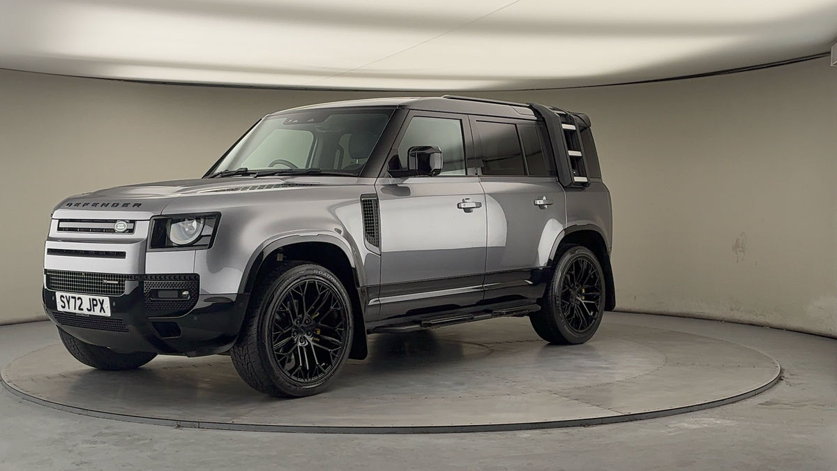 Land Rover Defender 110 Image 20