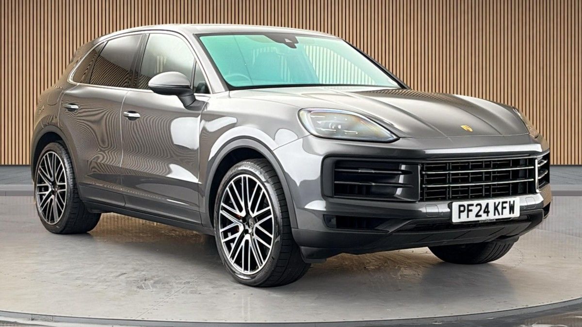 Porsche Cayenne Sticky Header Image