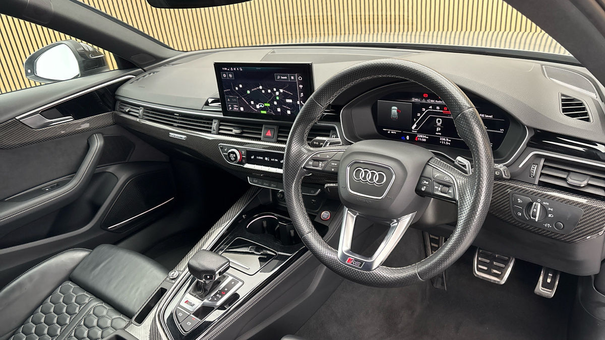 Audi RS4 Avant Image 5