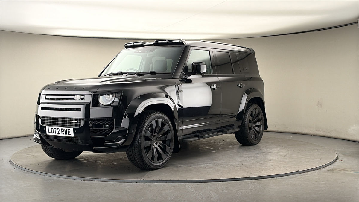 More views of Land Rover Defender 110