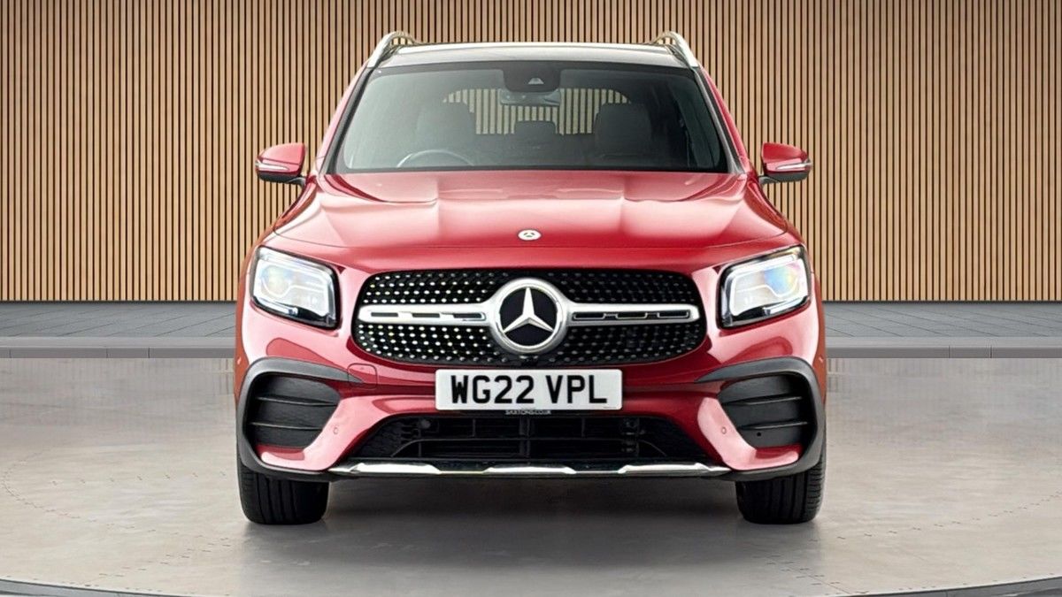 Mercedes-Benz GLB Image 3