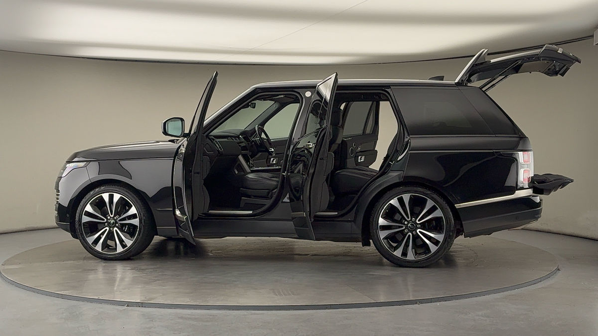 More views of Land Rover Range Rover