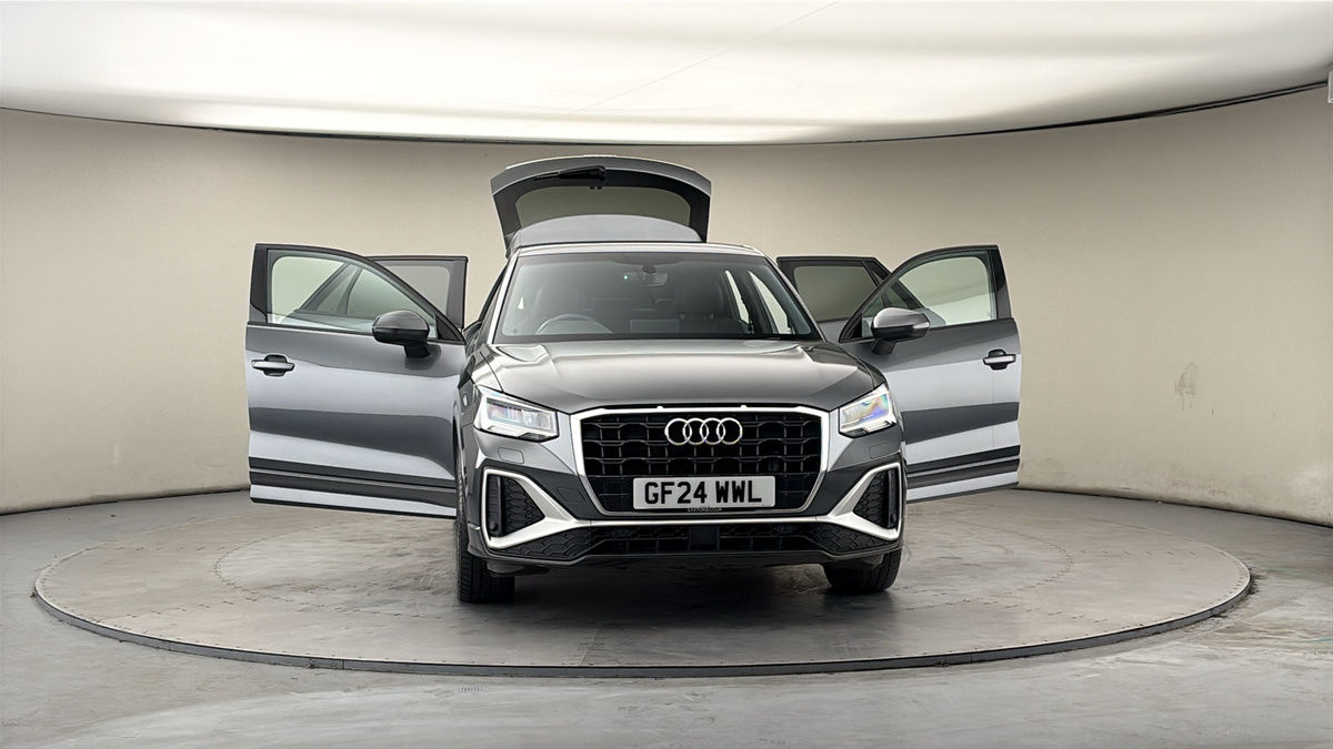 More views of Audi Q2