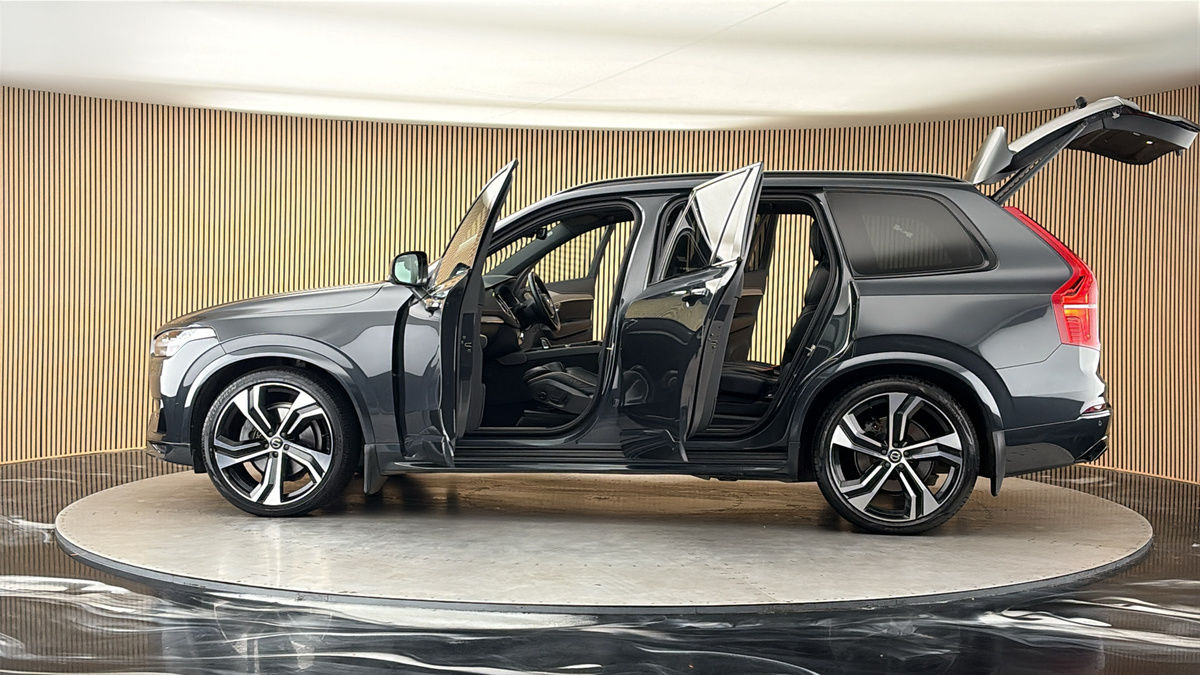 More views of Volvo XC90