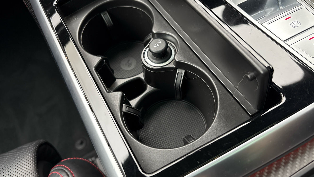 Audi RSQ8 Image 65