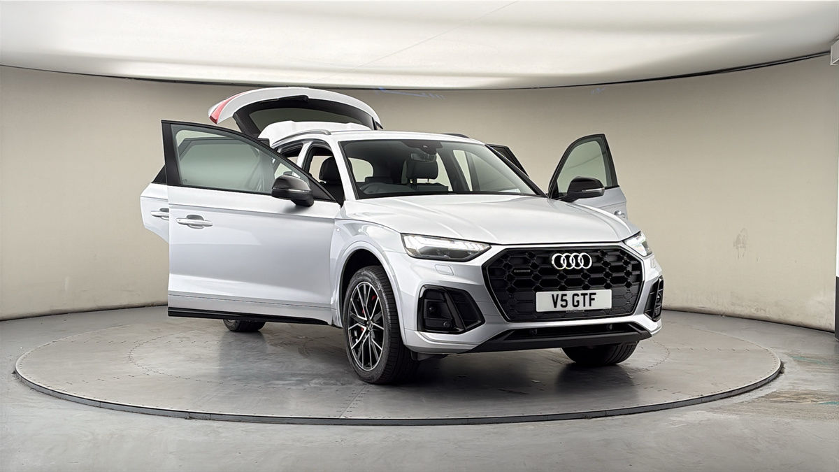 More views of Audi Q5