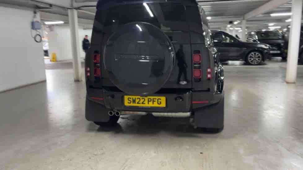 More views of Land Rover Defender 90
