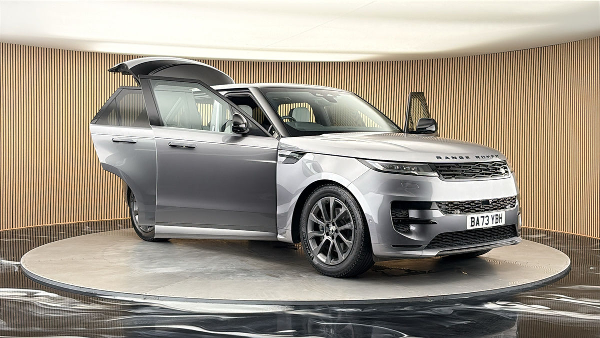 More views of Land Rover Range Rover Sport