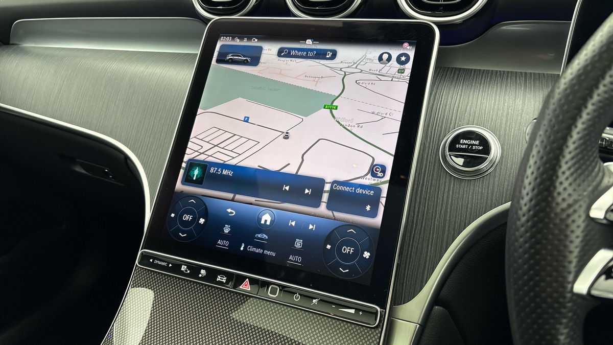 Mercedes-Benz GLC Image 17