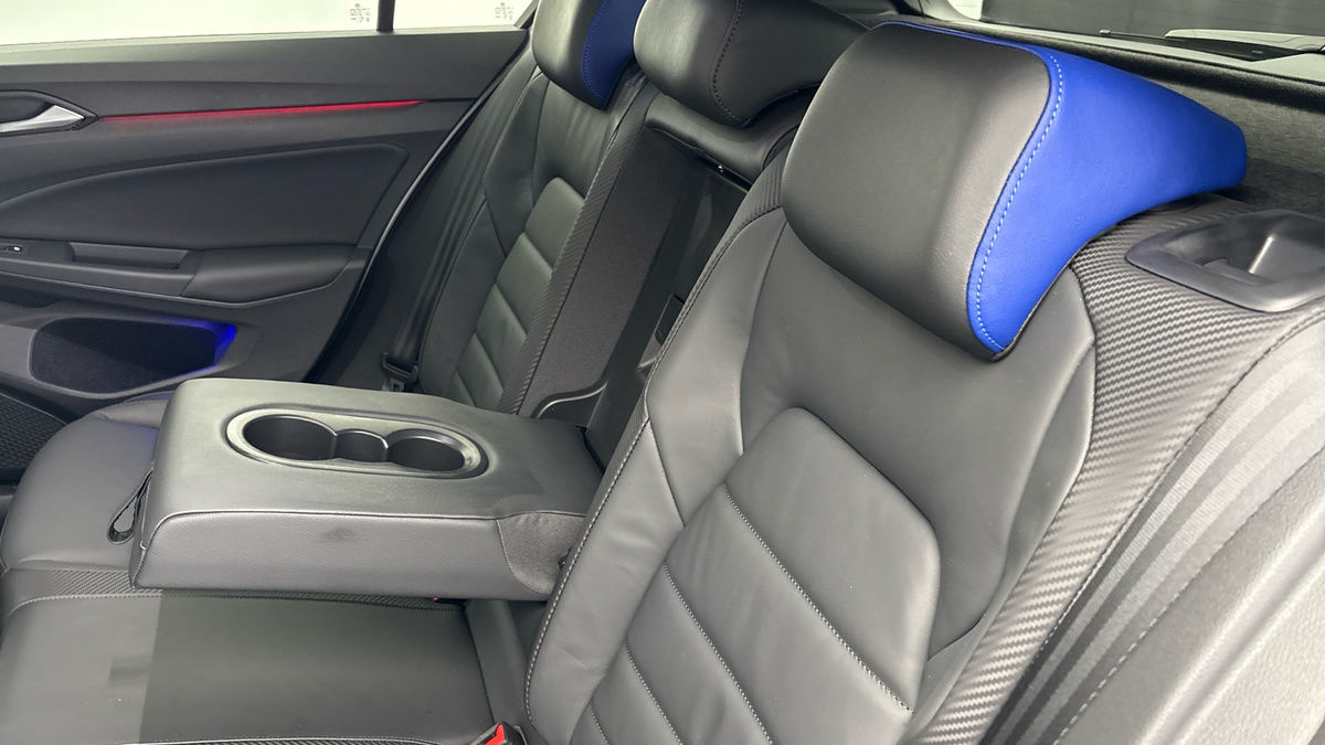 Volkswagen Golf Image 9