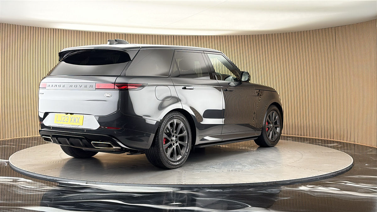 More views of Land Rover Range Rover Sport