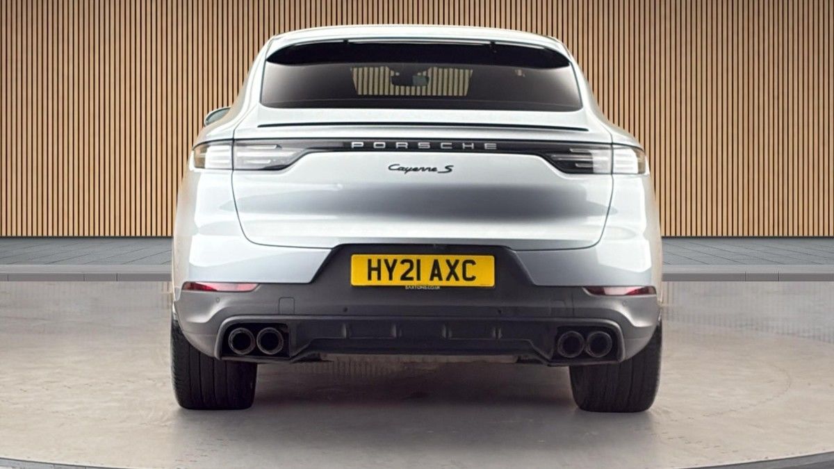 Porsche Cayenne Image 4