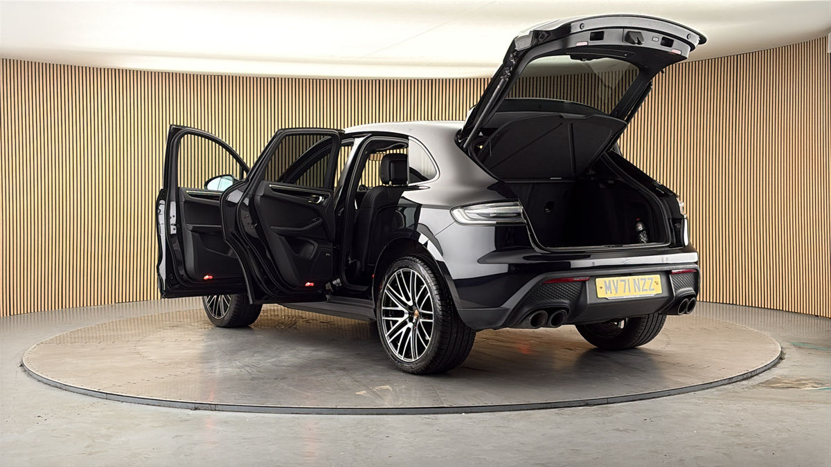 Porsche Macan Image 23