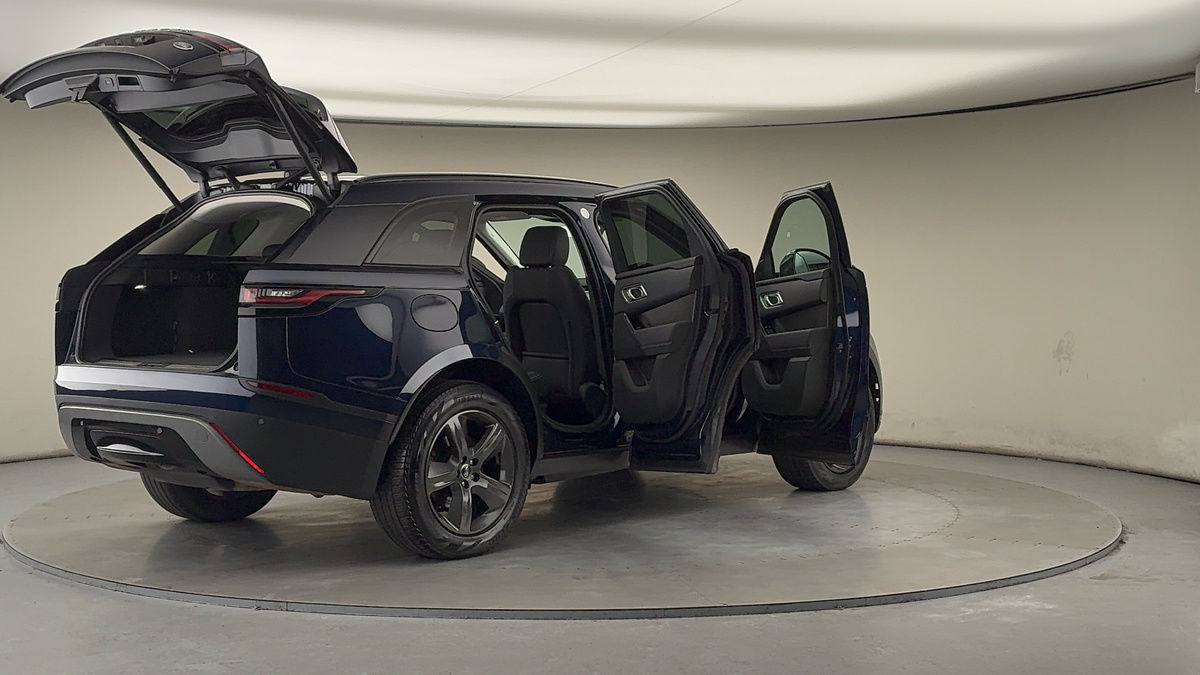 More views of Land Rover Range Rover Velar