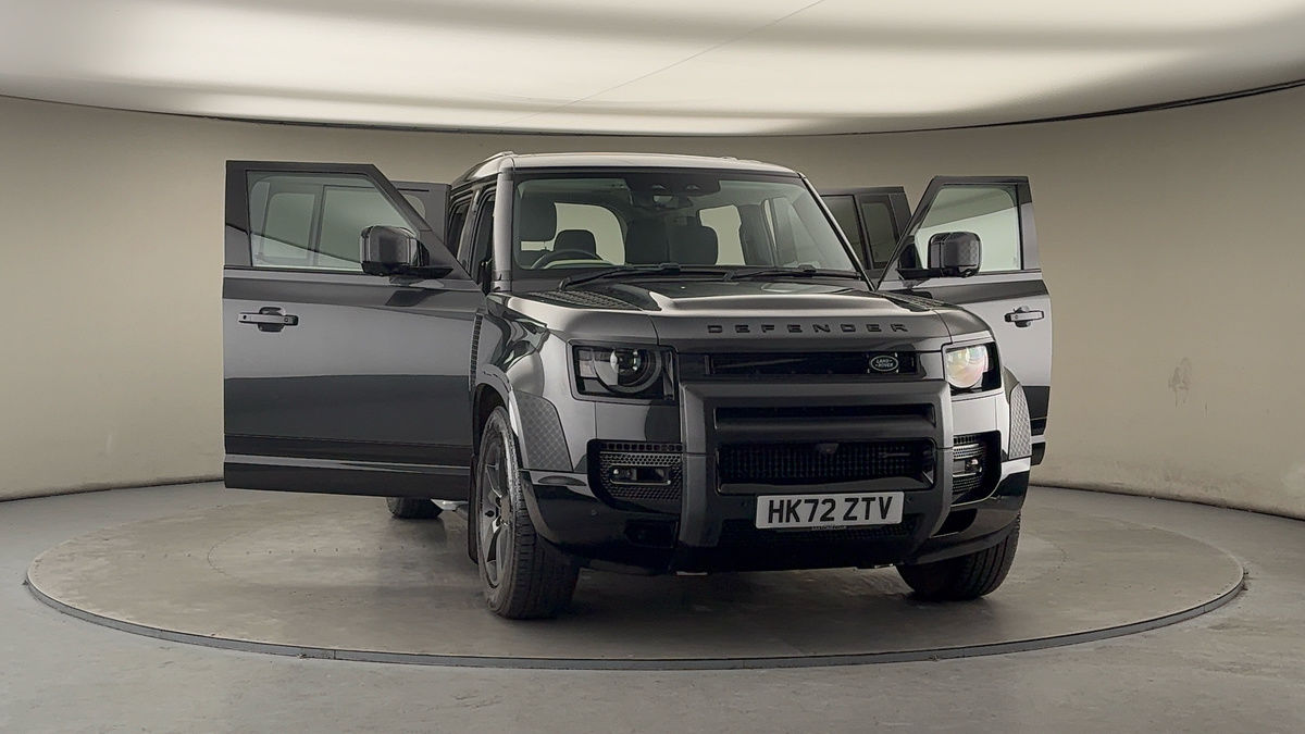 More views of Land Rover Defender 110