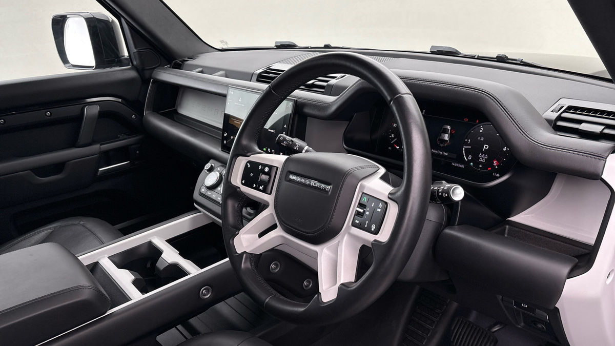 Land Rover Defender 110 Urban Image 5