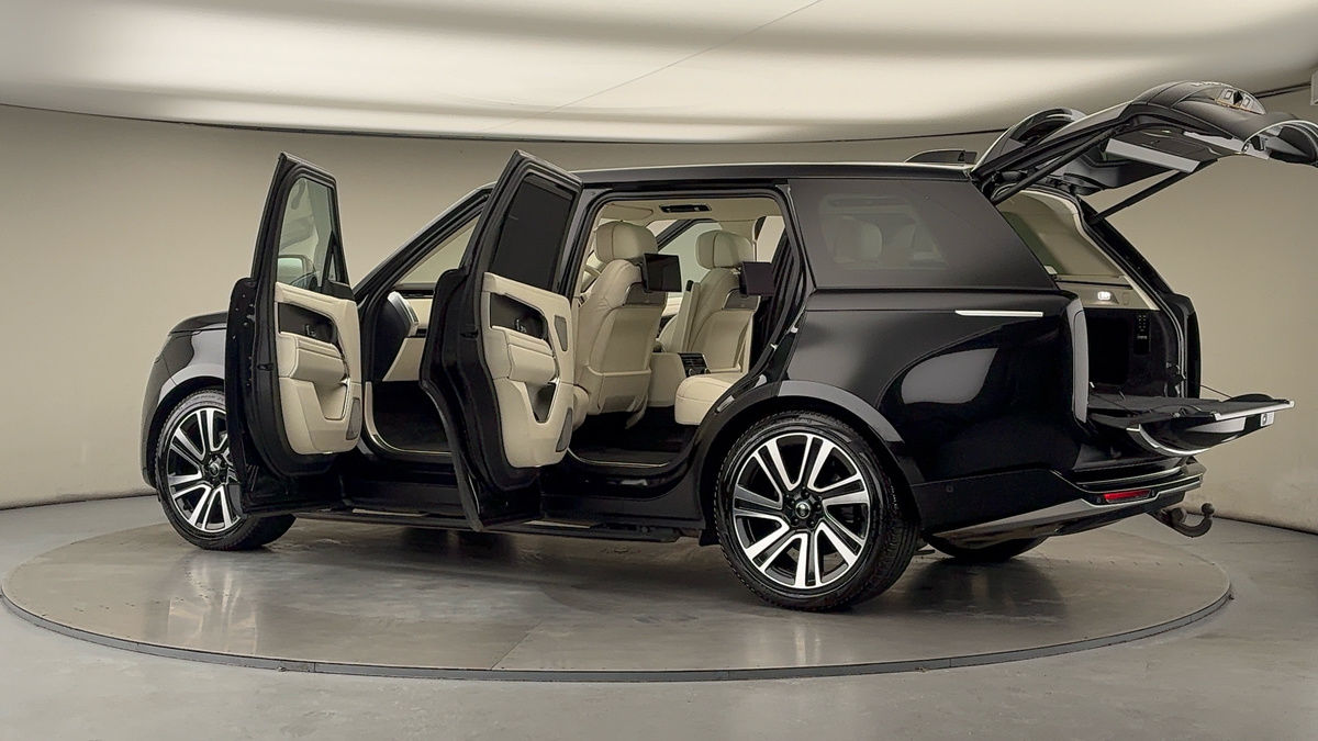 More views of Land Rover Range Rover