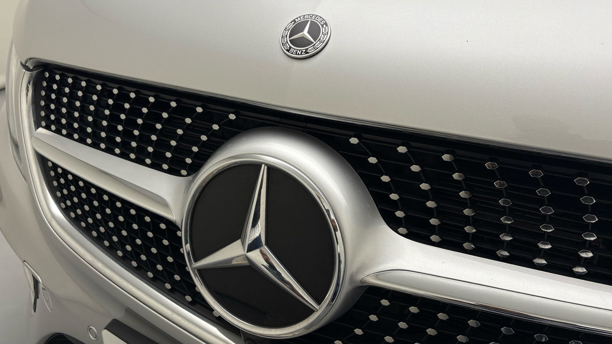 Mercedes-Benz V Class Image 24