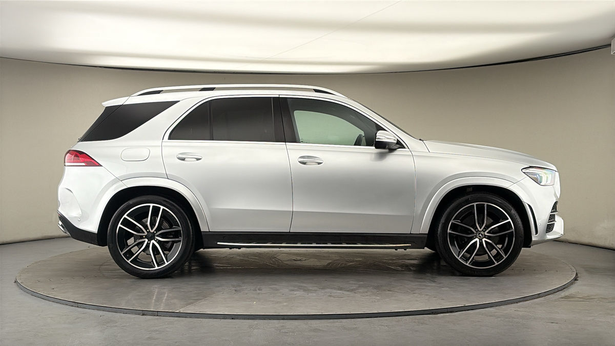 Mercedes-Benz GLE Image 16