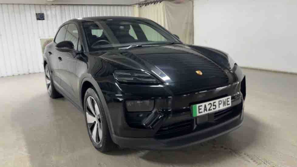 More views of Porsche Macan