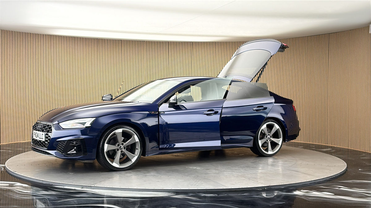 More views of Audi A5